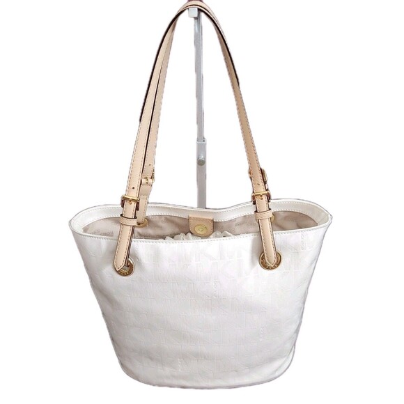 Michael Kors Jet Set Travel Medium Saffiano Leather Top-Clip Tote Bag in White - Picture 12 of 13